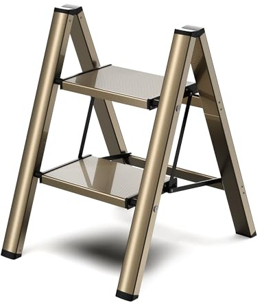 GameGem 2 Stufen Leiter, Klappbarer Trittleiter mit Anti-Rutsch-Pedal | Tritthocker mit breitem Pedal, leichtes und dennoch stabiles Aluminiummaterial, 150 kg Tragkraft, Champagner-gold