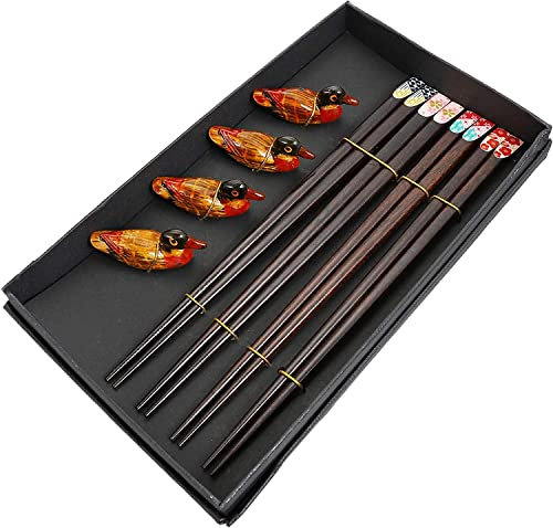 Chinese Cutlery Chopstick Rest, Table Decoration,4 Pairs Reusable Chopsticks Japanese Natural Wooden Chopsticks Sushi Chopsticks Chinese Asian Chopsticks Gift with 4pcs Chopsticks Rests ( Color : Sty
