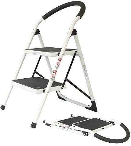 Stahl Klapptritt zusammenklappbar | 2 extra breite Stufen mit Anti-Rutsch-Matten | 84 cm Höhe | Trittleiter mit Klappsicherung | mit rutschfesten Füßen | belastbar bis 150 kg | Haushaltsleiter