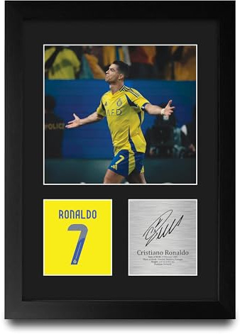 HWC Trading Cristiano Ronaldo Al-Nassr Geschenke Gedrucktes Signiertes Autogramm Foto für Fußball Anhänger and Fans - A4 Porträt Gerahmt