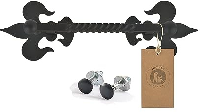 MORIA DESIGN Rustikaler Türgriff 40 cm Schwarz für große Holztüren und Tore | Große Türen, Holztüren, Holztore, Gartentore, Gartenarchitektur, Rustikale Optik, Scharnieroptik, Schwarzes Finish, Deko