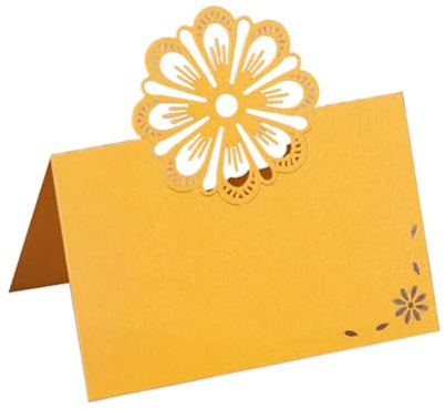 KOSTOO Tarjeta de mesa para boda, novia, ducha, cena, recepción, banquete, comida de bufé, tarjetas de asiento para mesas, puntuadas para plegar, diseño de flores huecas, paquete de 50 (dorado)