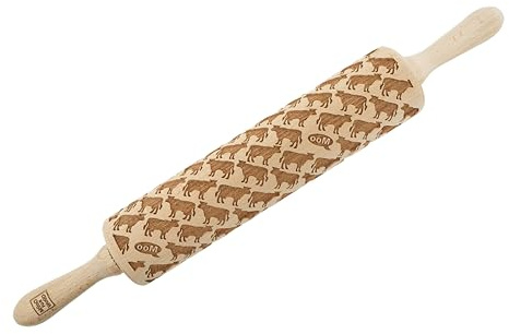 MoodForWood Teigroller aus Holz, Gravierte Holzrolle mit Wunschname auf Griff, Roller mit Muster für Teig, Kuchen & Backwaren, Nudelholz für Müheloses Ausrollen, Ø 6 cm x 43 cm, Kühe