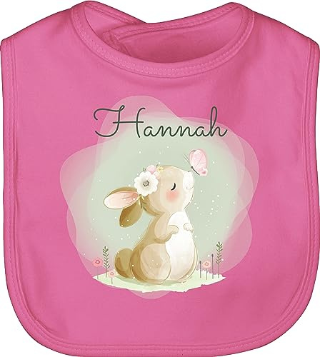 Geschenk mit Namen personalisiert by Shirtracer - Baby Lätzchen - Süßer Hase mit Name personalisiert I Hasen Geschenk Bunny I Rabbit I Kaninchen