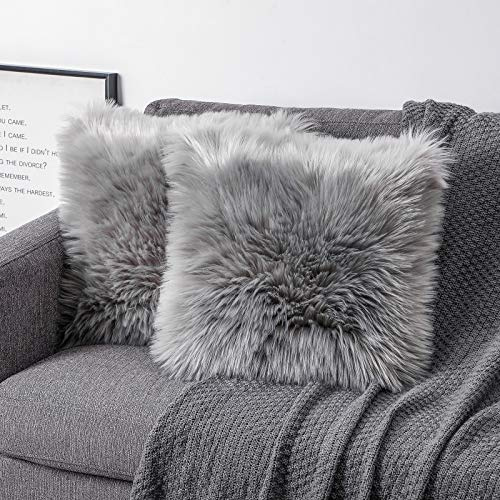 OYIMUA 2 st mjuka dekorativa örngott dekorativa kuddar fårskinn lammskinn fuskpäls långt hår dekorativa kuddar örngott pälsimitation soffkudde Cuddly kudde (grå, 45 x 45 cm)