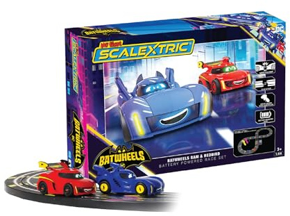 Scalextric G1185M My First Racing Track Sets for Kids Ages 3+ - Batwheels Batman vs Robin Micro Race Car Set, Toy Cars Race Tracks for Boys. Incl. 2x Controllers, 1x Powerbase - Kids Toys Gifts