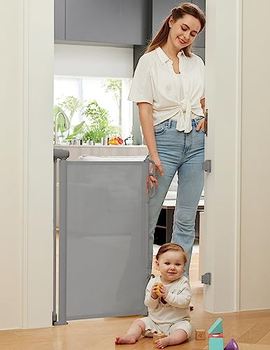 Momcozy Verrouillage Automatique Barrière de Sécurité Enfant, Rétractable Escalier Chien,0-140CM de Large pour Bébés, Opération à Une Main pour Escaliers, Couloirs, Cuisine, Intérieur et Extérieur