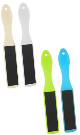 4 Stück Doppelseitige Fußraspel mit Ergonomischem Griff | Pp und Sandpapier, Matte Oberfläche, mit Aufhängeöffnung, Handlich für Heimgebrauch und Fußpflege Zufällige Farbe