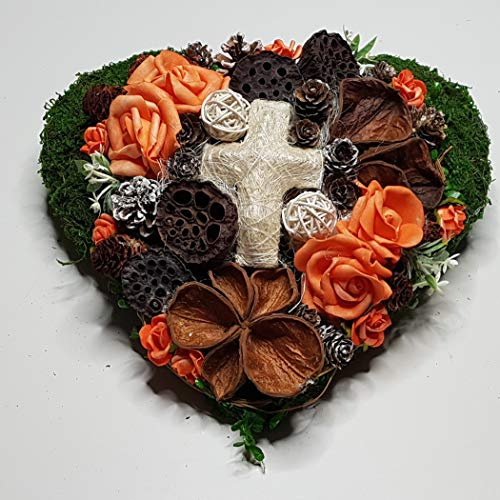 Der-kleine-Dekoladen Grabgesteck Herz orange Kreuz Allerheiligen Grabschmuck Totensonntag Moosherz