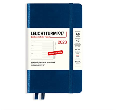 LEUCHTTURM1917 365686 Wochenkalender & Notizbuch Pocket (A6) 2023, 12 Monate, Marine, Deutsch
