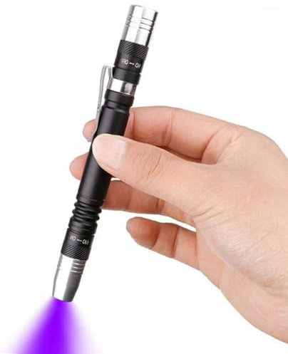 MVIOCS Torcia a luce nera, torcia UV, 2 in 1, LED 395 nm, luce nera ultravioletta, mini torcia con rilevatore di urina per animali domestici, per cane/gatto, macchie secche, scorpioni, cimici dei