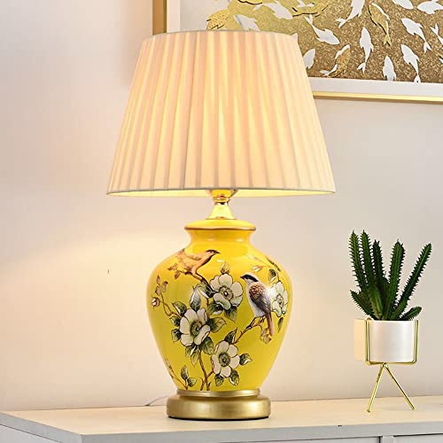 Mengjay Klassische Vintage Art Keramik Tischlampe, Vase-Like-Tuch Lesebuch-Licht Schreibtischlampe Porzellan-Antike Blumen verzierte Nacht Birne Beistelltisch Dresser E27 (Gelb)