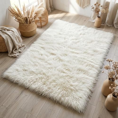 Super Plush 4X6 Flokati Rug | Soft and Fluffy 3.5 Pile | Excellent Quality | 100% Organic Wool | Shaggy Wool Off White Area Rug. (4' x 6')