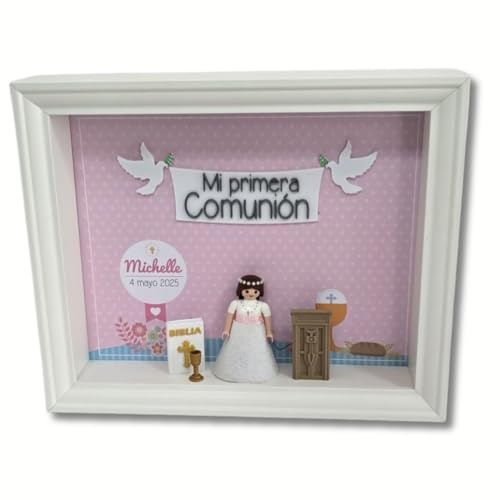 CUADRO PLAYMOBIL Modelo COMUNIÓN NIÑA. Ideal para regalar el día de la COMUNIÓN. Marco Blanco 20x25 cm con Escena 3D. Regalos personalizados. Regalos Originales. Regalos TPMAS.