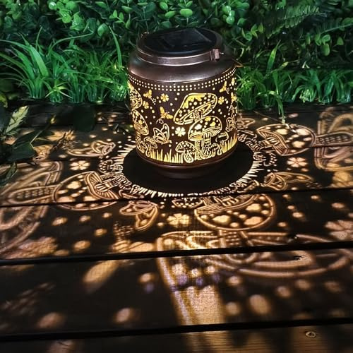Mushroom Solar Lanterns Outdoor Waterproof Hanging,Garden Decor Metal Watering can Lights,Solar Lights Mushroom Gifts for Women Mom Decorative Lanterns for Patio,Lawn,Porch,Pathway,Garden Deco