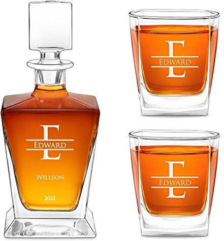 Maverton Personalised Whiskey Set for Man - Carafe with 2/4/ 6 Glasses for him - Stylish Barware for Birthday - for Whisky Connoisseurs - Decanter and 2 Glasses with Engraving - Classy