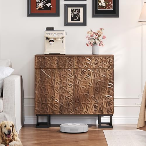 FAYICIC Aparador 80 × 40 × 78 cm – Serie Hojas Poesía – Aspecto de nogal oscuro con relieve de hojas – Patas de metal, 2 cajones y 2 puertas – Aparador sin mango para salón y comedor