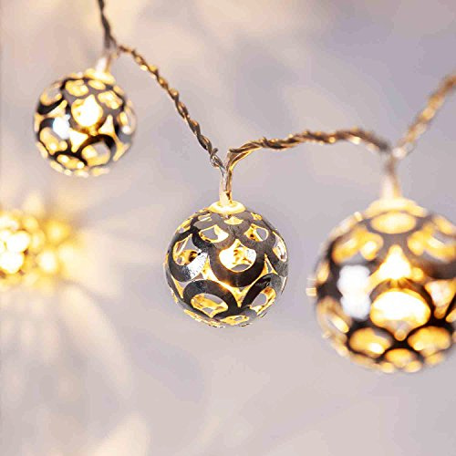 Lights4fun 2.25m Indoor Silver Moroccan Globe Fairy Lights – 16 Warm White LED Plug-in String Lights with 3m Lead and Low Voltage Transformer for Home Décor