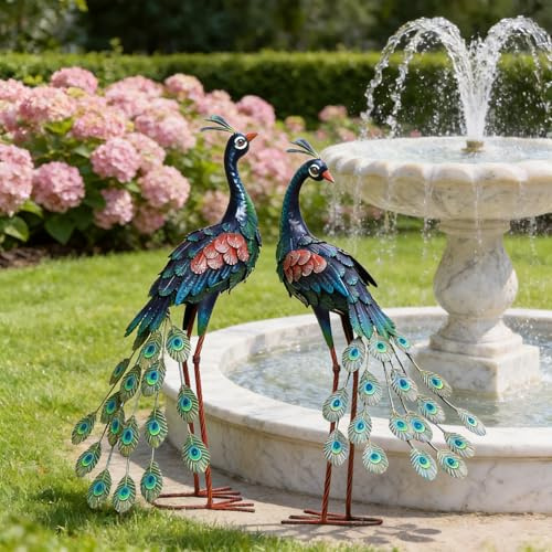 chisheen Garden Decor Outdoor Statues, Metal Peacock Decor for Outside, Garden Art Sculptures Standing for Patio Yard Lawn Home Decorations, Set of 2