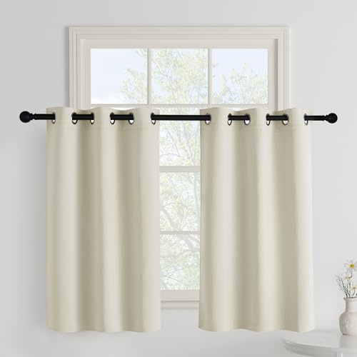 PONY DANCE Bistrogardine Küche 2er Set Verdunkelnde Vorhänge mit Ösen | H90 x B106 cm, Hellbeige, Sonnenschutz, Thermovorhang Hitzeschutz, Sichtschutz, Kurz, für Wohnzimmer Büro, Kleine Fenster