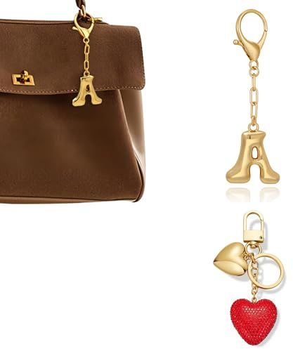 HolidayQbee Bag Charm Schlüsselanhänger Taschenanhänger mit Gold Buchstabe und Rotes Herz, Elegantes Taschen Charm, Accessoire für Tasche oder Schlüssel Geschenkidee für Damen