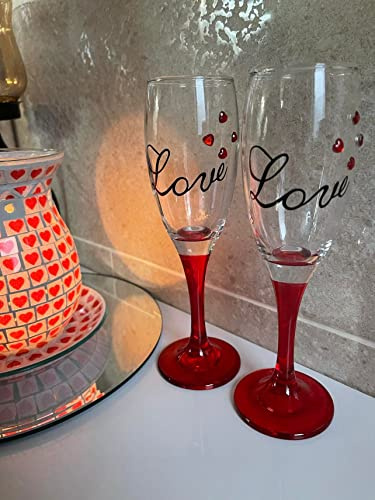 Out of the blue Sektglas mit Herzen und rotem Sockel, Love, ca. 5 x 20 cm, 2er Set, in Kraftpapier Verpackung