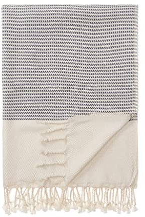 URBANARA Hamamtuch Bolu – 50% Baumwolle & 50% Bambus, Saunatuch/Strandtuch/Liegetuch mit Rautenmuster und Fransen - Graublau/Naturweiß