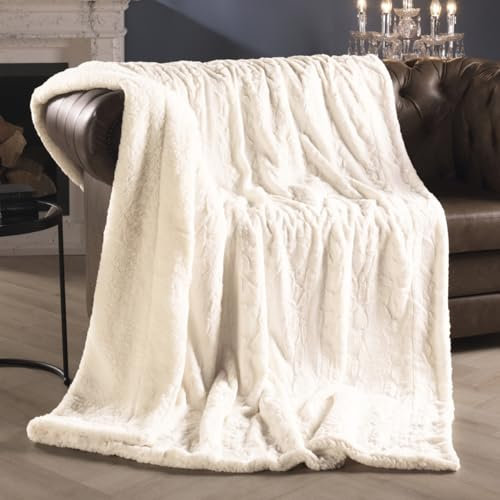 Delindo Lifestyle Webpelzdecke Nottingham Natur weiß, kuschelige Kunstfell Wohndecke, flauschig weiche Kuscheldecke XXL mit Lammfelloptik, 150x200 cm