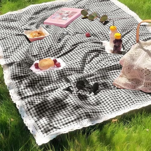 Black Gingham Picnic Blanket, Black Plaid Picnic Blanket, 150x150cm Waterproof Beach Mat with Lace Trim, Portable Lightweight Blanket for Camping, Picnics, and Beach Trips Photo Shoot Accessories
