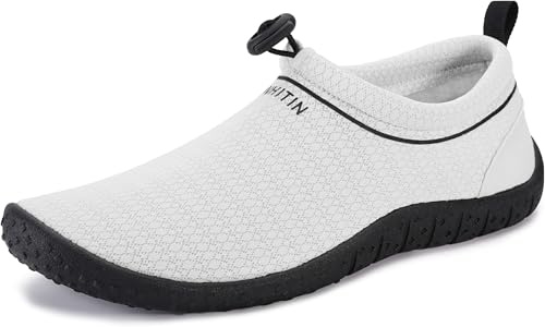 WHITIN Chaussures d'eau Femmes Hommes pour Adultes Chaussures Aquatiques Été Plage Surf Bain Séchage Rapide Semelle Epaisse Chaussures de Natation Gris Clair 39