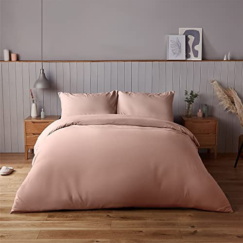 Silentnight Supersoft Duvet Set - Cosy & Comfortable Delicate Touch - Luxurious Easy Care Microfibre with Button Fastening - Stylish & Modern Duvet Quilt Cover + Pillowcase Bed Set, Double, Pink