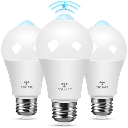 Motion Sensor Light Bulbs, 13W (100Watt Equivalent), Motion Activated Dusk to Dawn Security LED Bulb, 5000K Daylight, Energy-Efficient, for Indoor and Outdoor Lighting, Porch, Stairs, Hallway 3Pack