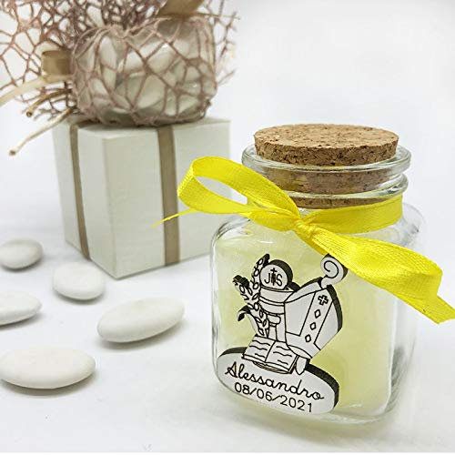 20 x Glasbehälter für Konfekt mit Holz und Personalisierung in Form von Kelch und Hostie, Mitra und Stab, für Kommunion und Konfirmation (inkl. Personalisierung, mit roten Konfekten)