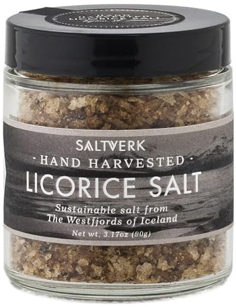 bjornaa finest food Lakritz Meersalz im 90g Glas I Pyramidenähnliche Salzflocken aus Island mit Mineralien & Roh-Lakritz I Gut für Desserts, Kuchen, Fleisch uvm.
