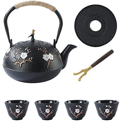 SECHUDO Juego de té de estilo japonés, hermoso juego de tetera de hierro fundido negro con 4 tazas, 1 salvamanteles y 1 soporte de tapa, tetera de 40 onzas con infusor para estufa