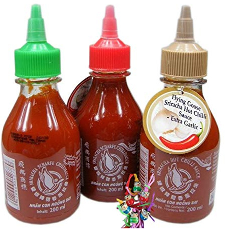 [ 3 verschiedene Geschmacksnoten je 200ml ] FLYING GOOSE 3x SRIRACHA Chilisauce + ein kleiner Glücksanhänger gratis
