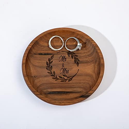 Mr & Mrs Wooden Jewelry Tray Engraved Ring Dish Engagement Men Ring Tray Wedding Ring Holder for Nightstand Gift for Wedding Day Anniversary Birthday