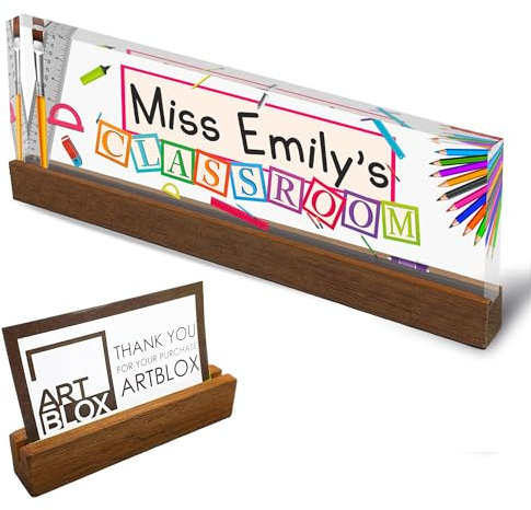 Artblox Personalisiertes Namensschild für den Schreibtisch mit Visitenkartenhalter auf transparentem Acrylglas, Schullehrer-Design, individuelles Namensschild mit Ihrem Namen und Ihren