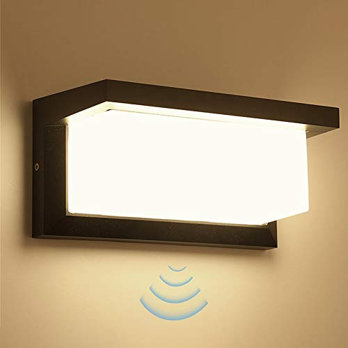 Lamker 18W LED Wandleuchte Außen mit Bewegungsmelder Modern 3000K Warmweiß Lampe IP65 Wasserdichte Aluminium Außenlampe Aussenleuchte für Garten Veranda Terrasse Garage Badezimmer Wandlicht Deko