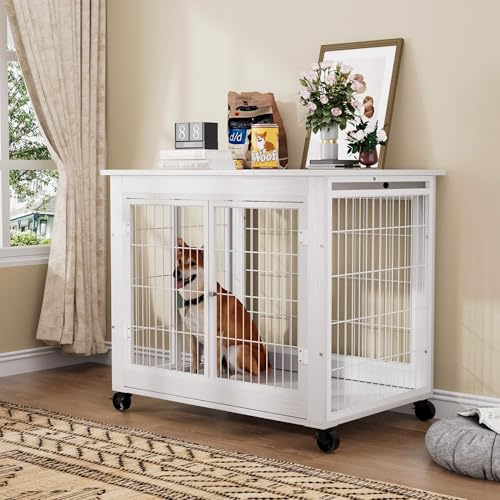 Hundekäfig Möbel mit 3 Türen, Holz Hundebox Indoor auf Rollen, Dekorativer Gitterkäfig als Beistelltisch, Weiß, für Kleine und Mittlere Hunde (White)