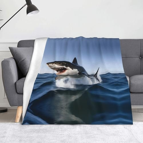 BROLEO Faltbare Decke, Überwurf, 152,4 x 127 cm, geeignet für Sofa, Bett, Schlafzimmer, Reisen, Camping, tolle weiße Hai-Drucke