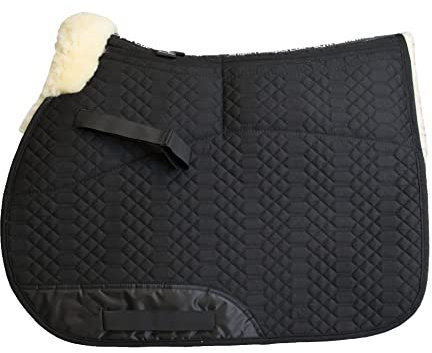 Engel Reitsport | SCHABRA1AP-VSS-SCH-MED | Schabracke | Aufpolster Korrektur | Steppstoff | Lammfell im Sattelbereich | Half Lined |Fellkranz vorne | Vielseitigkeit | Stoff schwarz Fell med.