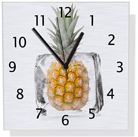 Wallario Design Wanduhr Ananas in Eiswürfel - Eiskaltes Obst aus Aluverbund, Alu-Uhr Größe 30 x 30 cm, Schwarze Zeiger mit Metalloptik