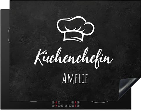 KitchenYeah© Herdabdeckplatte Personalisiert Einteilig Küche Herdabdeckung | 52L x 81B cm - Ceranfeld Herdabdeckplatten Anti Rutsch Matte Aufrollbar Küchenchefin - Name - Kochmütze - Beton - Grau