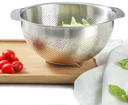 18/8 Stainless Steel Microwell Colander, 5QT Large Capacity with Handle Kitchen Food Strainer Basket for Washing Vegetables, Fruits, Rice, and Pasta (primary colour, 5QT)
