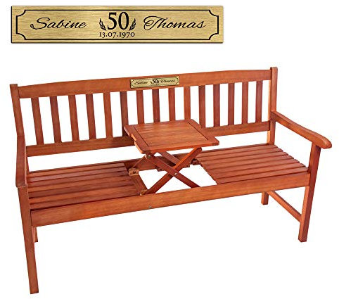 Casa Vivente Personalisierte Friesenbank mit Aufklappbarem Tisch zur Goldenen Hochzeit, Goldene Plakette mit Namen und Datum, Eukalyptus-Holz