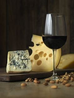 Luxury Cheese Board with Nut Selection Hamper