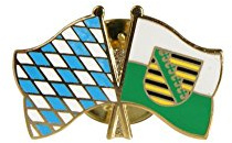 Flaggenfritze Freundschaftspin Bayern, 22 mm, Flaggen Pin vergoldet aus Hartemaille, Länder Anstecker zum Sammeln und Tragen