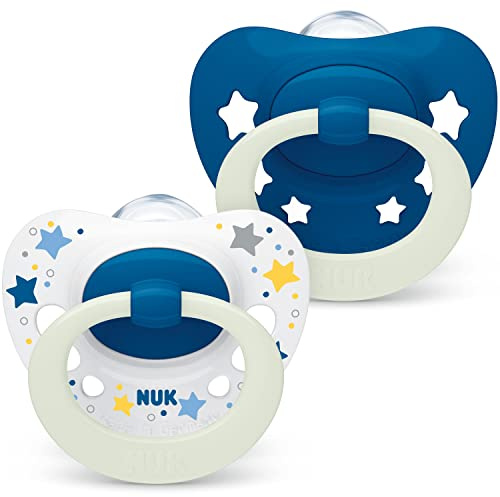 NUK Signature Night ciuccio | 18-36 mesi | Calma il 95% dei bambini | Succhietti a forma di cuore in silicone senza BPA | Glow-in-the-dark | Custodia compresa | Stelle blu | 2 pezzi