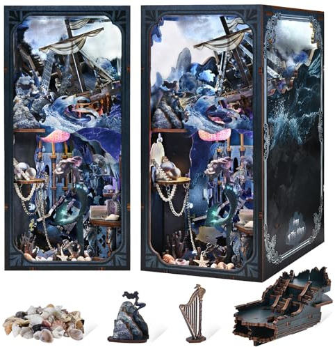 MiniCity Gesang der Sirenen Book Nook Kit mit LED, 3D-Modell fürs Regal | Gesang der Sirenen als beleuchtete Regal-Deko; 260 Teile, Kleber, Werkzeug und Bildanleitung, Aufbau 8–10 Std., ab 14 Jahren.
